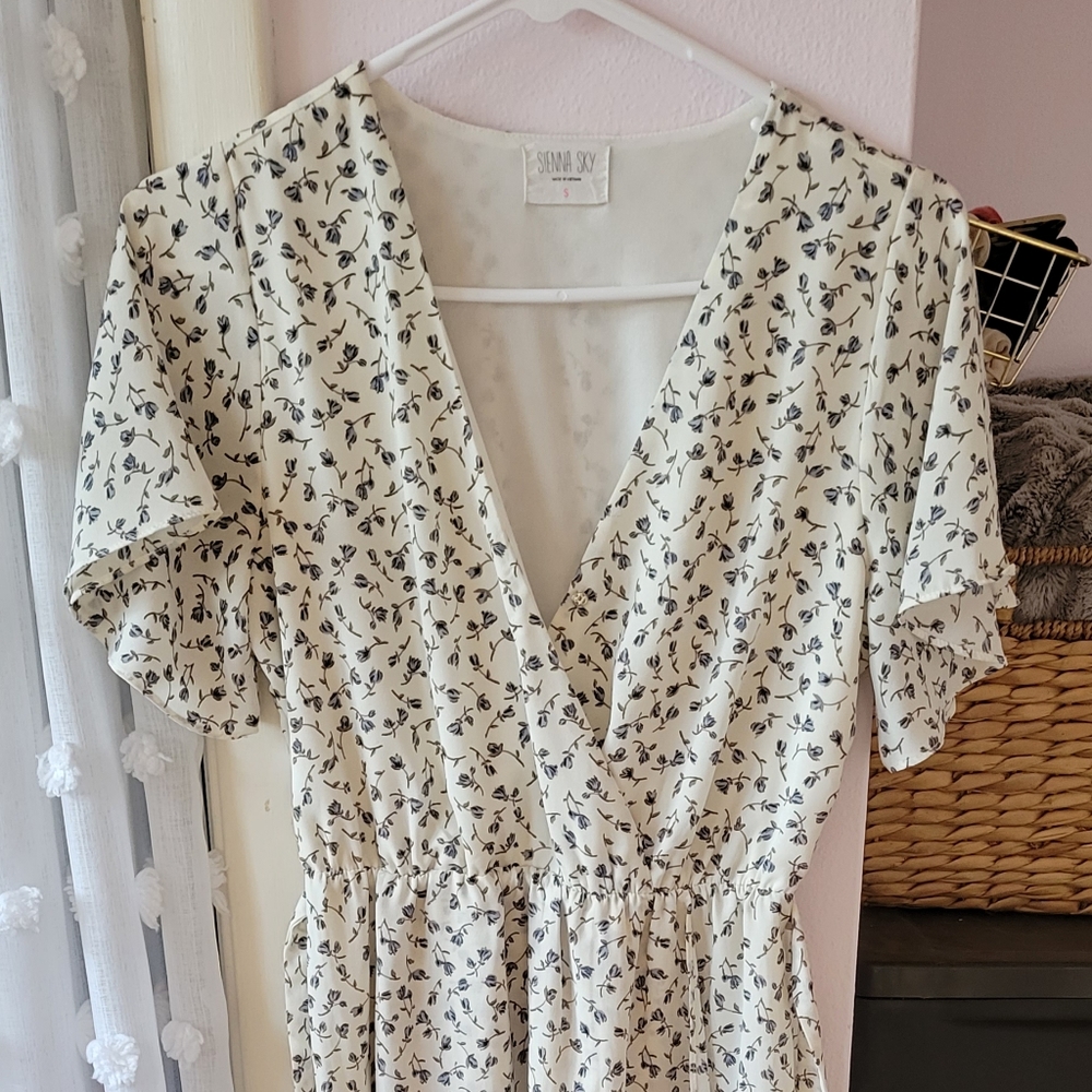 Wrap flower dress